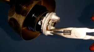 Новая светодиодная лампочка не работает в старом патроне. Решение проблемы. LED 220 вольт