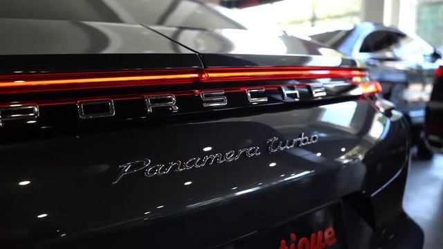 Porsche Panamera Turbo , 2017 г. смотреть онлайн