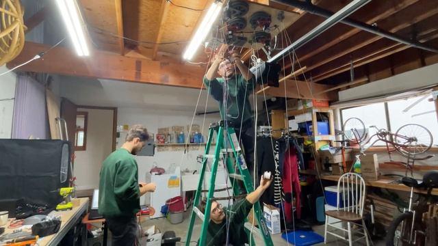 Massive 3D Printer: Hang Printer v3 Build, Mods, and Vases смотреть онлайн