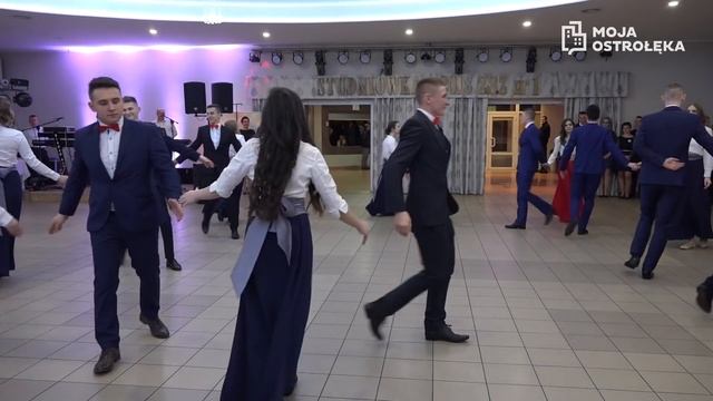 Studniówka ZSZ nr 1 w Ostrołęce - polonez смотреть онлайн