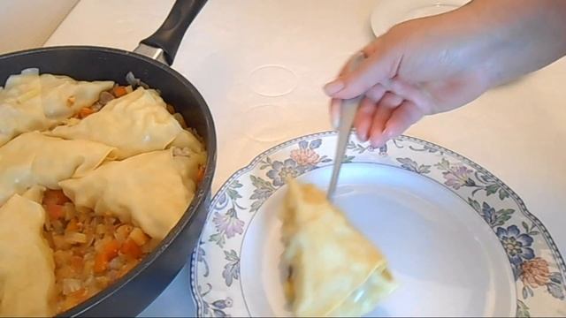 Тушеная картошка в ТЕСТЕ на овощной "подушке". Треугольные "МАНТЫ". смотреть онлайн