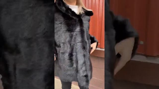 Шуба из меха сурка с капюшоном смотреть онлайн