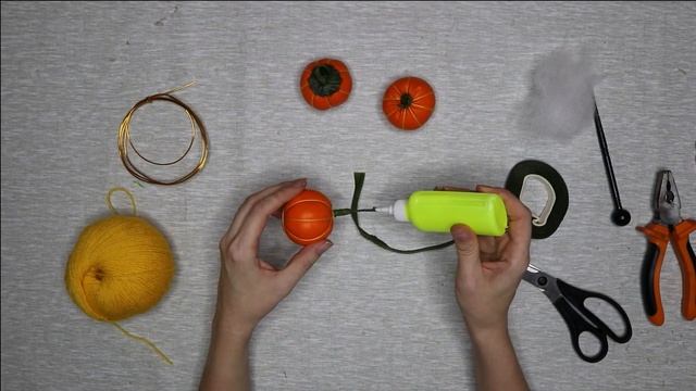 Тыква на Хэллоуин из воздушного шарика / Halloween pumpkin made of a balloon смотреть онлайн