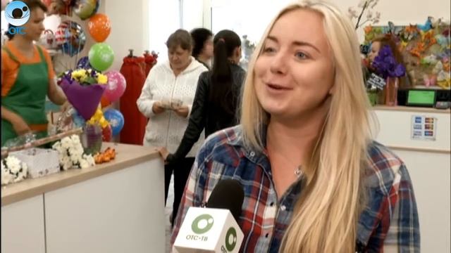 Почему прийти на школьную линейку без цветов - не значит проявить неуважение? смотреть онлайн