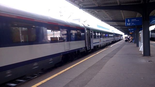 EP09-040 Mit IC Poznan Glowny / Polen