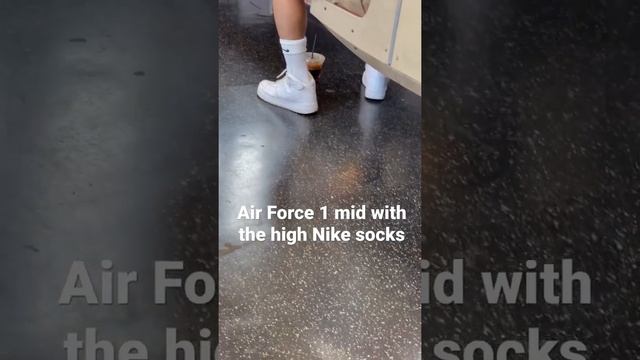 Air Force 1 mid with the high Nike socks #nike #nyc #nosolesnoglory смотреть онлайн