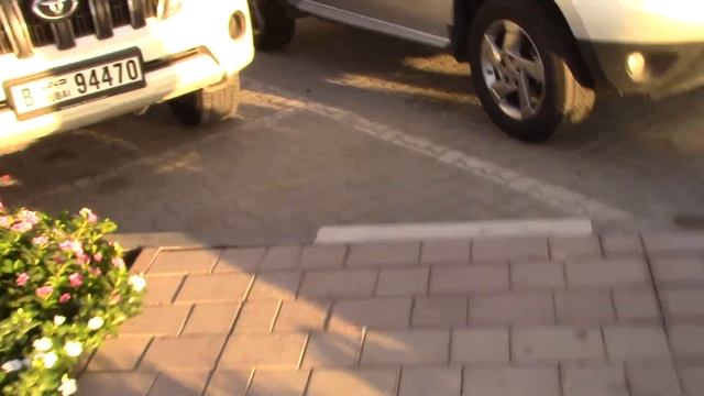 Canon Legria HF R606 review IN UAE Dubai смотреть онлайн