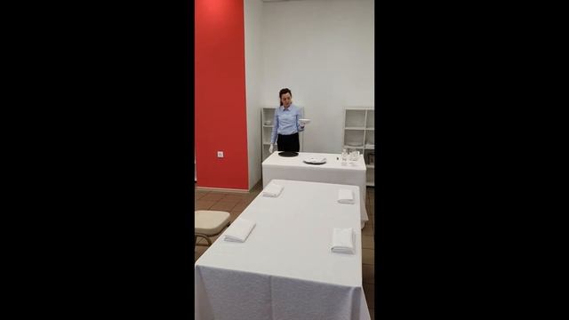 Видеоурок - Подготовка посуды и приборов / Сервировка стола - Логинова Н.М. смотреть онлайн