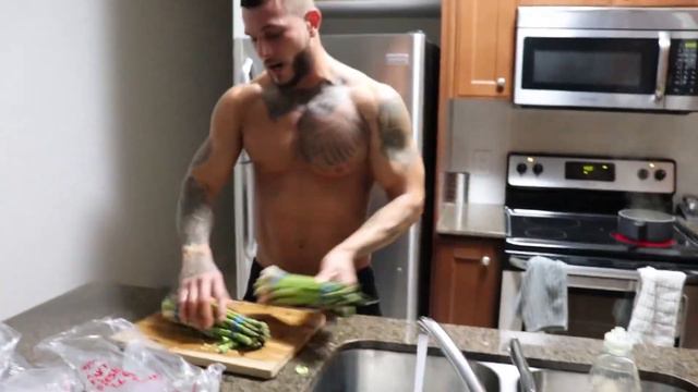 FASTEST way to MEAL PREP!! смотреть онлайн