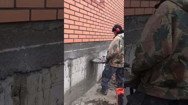 Алмазная резка Бетона толщиной 40см вырезаем окно 100х80 г.Гудермесе мы работаем по всему Республике