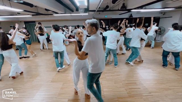 Señor juez Bachata Bootcamp - Ozuna y Anthony Santos | Daniel y Tom Bachata Groove смотреть онлайн
