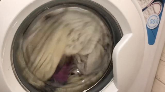 Стирка полотенец и махровых изделий/Indesit IWUD4105/Хлопок 80*,1000 об/мин смотреть онлайн