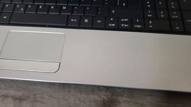 Vendo Notebook Acer Aspire E1-531-2688 i3 смотреть онлайн