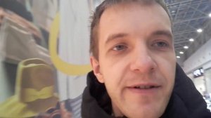 Мега Парнас. Большой ТЦ и мало посетителей.