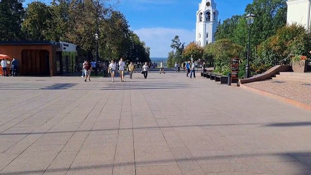 Прогулка по набережной и Кремлю