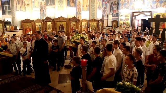 ДЕТИ ДОНЕЦКА И ЛУГАНСКА В ХРАМЕ РОЖДЕСТВА ХРИСТОВА смотреть онлайн