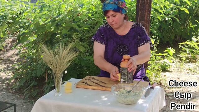 Картофельные котлеты с СЮРПРИЗОМ!(начинка с сыром и колбасой)|Dadlı kartof kotleti|Potatoe's burger смотреть онлайн