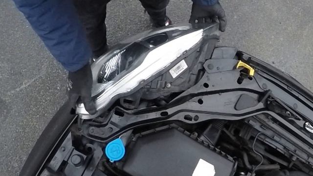 DIY: Volvo Xc60 D3S Xenon Bulb Replacement #osram