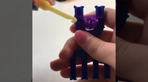 Плетение из резинок на рогатке баклажанчик. Плетение резинками. Баклажан ?