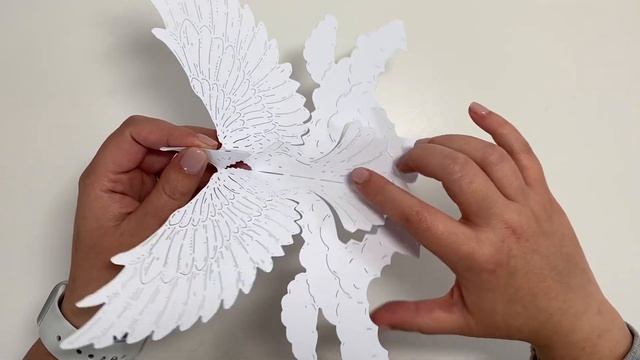 How to create a card using the 3D Dove Card Shape смотреть онлайн