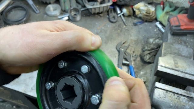 самое лучшее фрикционное кольцо для снегоуборщик смотреть онлайн