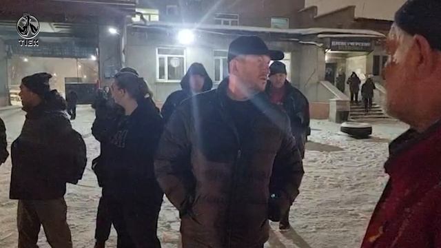 "БАРАНЫ!". ЖАЛАҚЫНЫ КӨТЕРУДІ СҰРАҒАН АВТОБУС ЖҮРГІЗУШІЛЕРІН БАСШЫЛАРЫ ОСЫЛАЙ ТІЛДЕГЕН смотреть онлайн