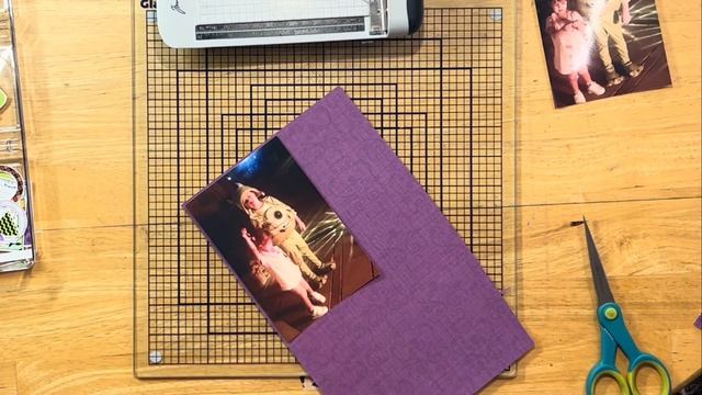 Scrapbook Process Video # 117: Scrap A Sketch Creative Team Layout. смотреть онлайн