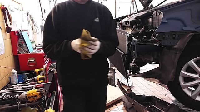 VW GOLF MK 5 COOLANT RADIATOR REPLACEMENT