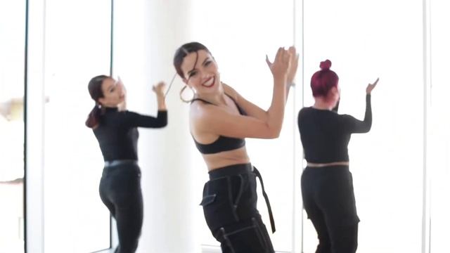 The Pussycat Dolls - React | Reel Leire Rada смотреть онлайн
