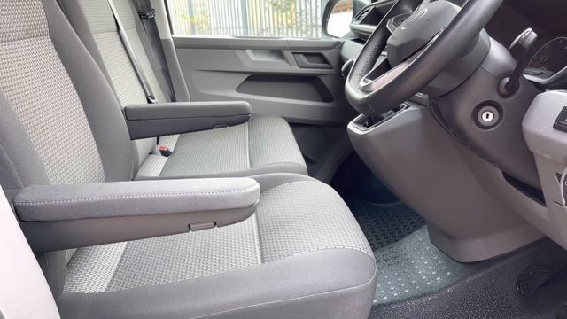 Approved Used Volkswagen Transporter 2.0TDI 110ps Highline SWB at Volkswagen Birmingham смотреть онлайн