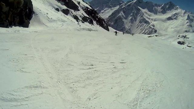 Эльбрус март 2019. Спуск с Гора-Баши до поляны Азау смотреть онлайн