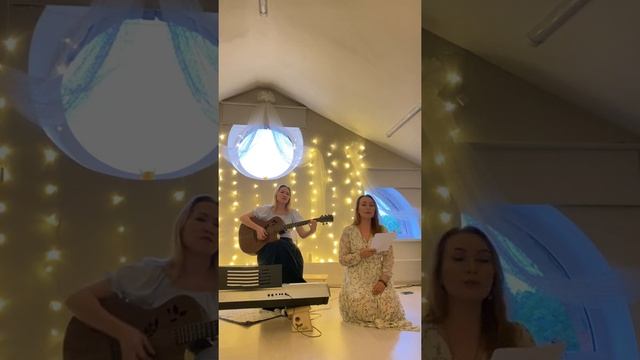 Песня "Птица белая". Исполняет Хажеева Айсылу, автор слов и музыки: Ильясова Динара смотреть онлайн