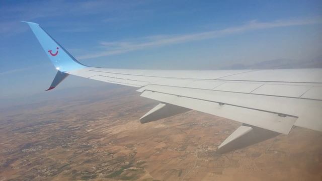 Landing Enfidha - Boeing 737 - 800 смотреть онлайн
