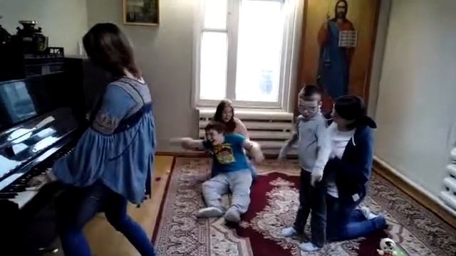 Занятия в центре для детей с дцп