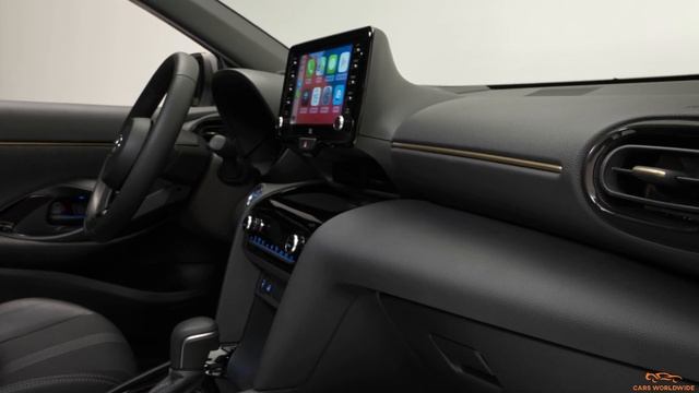 New Toyota Yaris Cross Dynamic (2021) - Rugged Hybrid SUV! смотреть онлайн