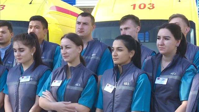 50 молодых фельдшеров пополнили штат "Скорой помощи" смотреть онлайн