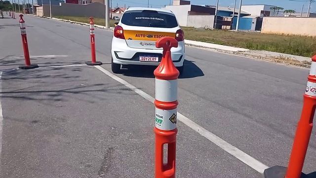 Baliza da esquerda de dois pontos, Ford Ka ..Pindamonhangaba. смотреть онлайн