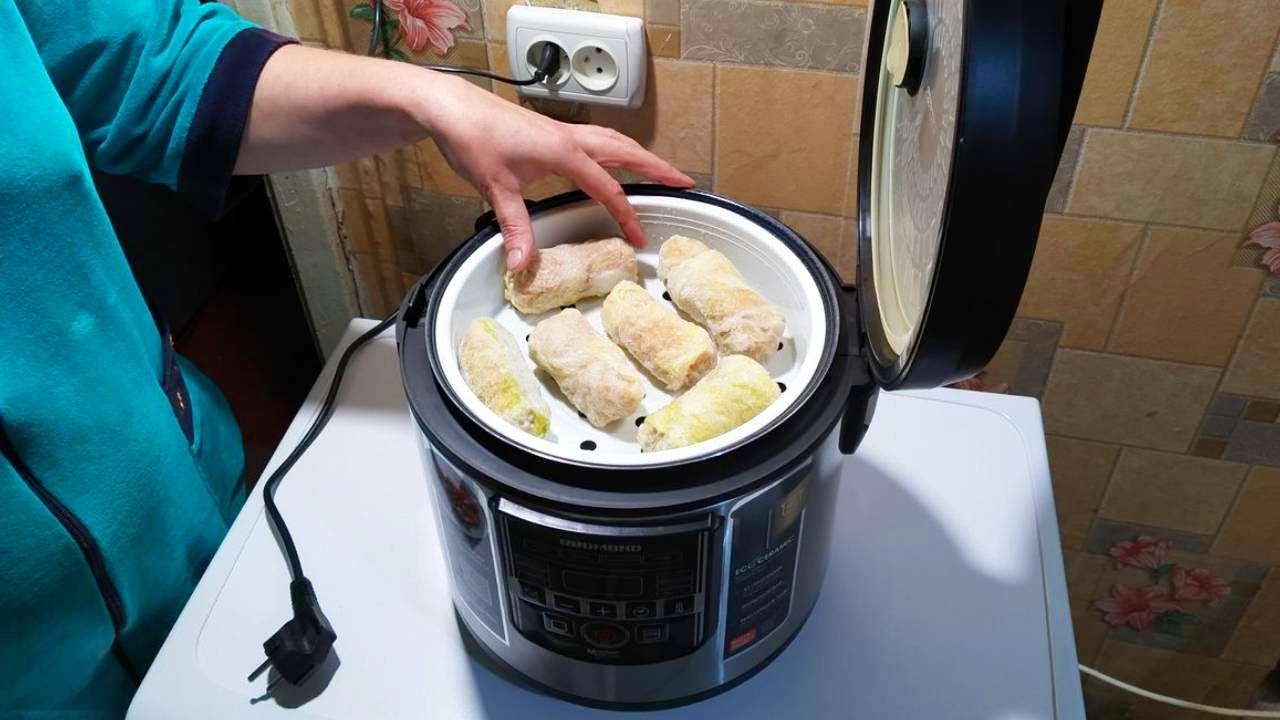 Как разогреть замороженные голубцы полуфабрикаты в мультиварке ? смотреть онлайн