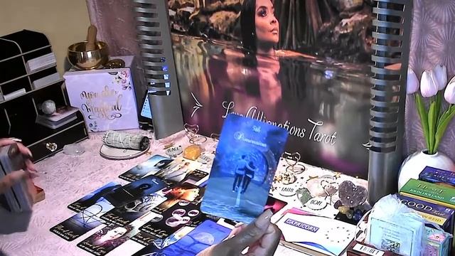 Love Affirmations Tarot??????All Signs | Timestamp Provided Below! Live Stream Sept Love?9/2021 смотреть онлайн