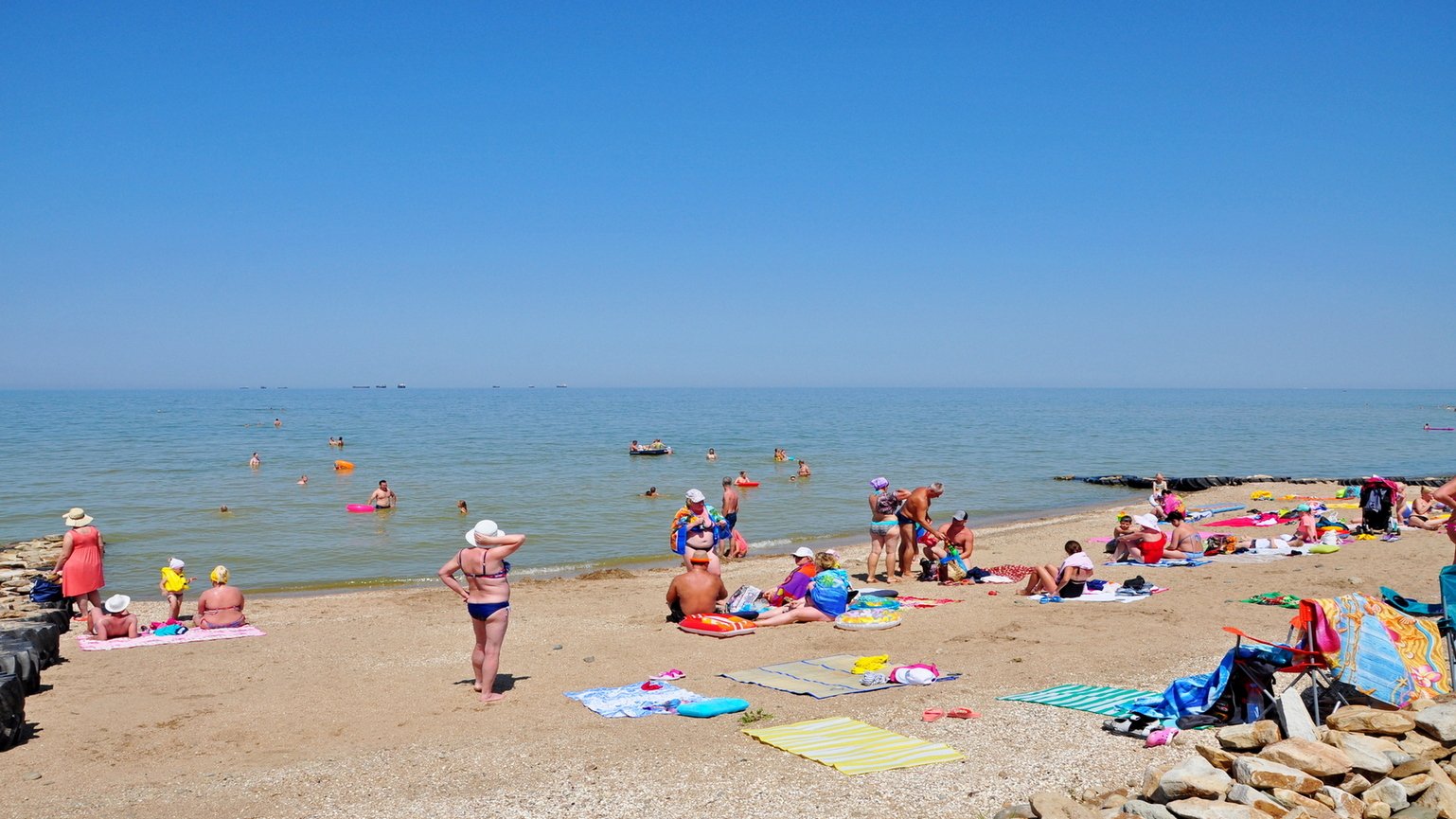 Ейск: пляж Каменка, район улицы Николаевская! смотреть онлайн