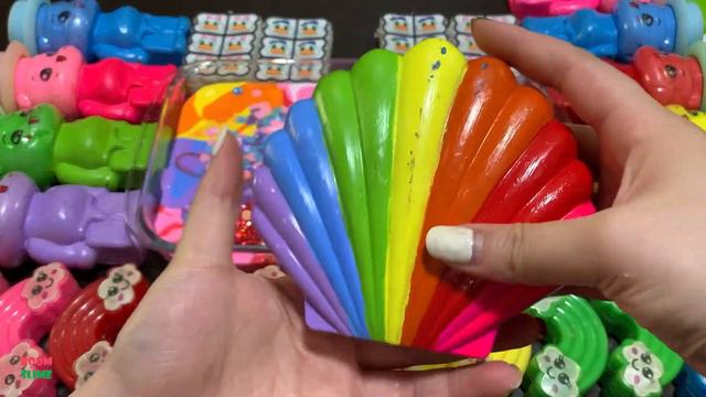 RELAXING WITH CLAY PIPING BAGS VS MAKEUP VS GLITTER ! Mixing Random Things Into Slime смотреть онлайн