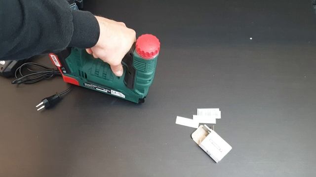 Parkside Cordless Stapler PAT 20-Li A1 Unboxing Testing