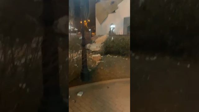 Последствия очередного ночного обстрела Донецка. смотреть онлайн