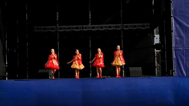 Детский праздник смотреть онлайн