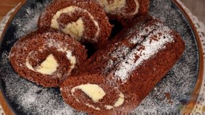 Бисквитная основа и нежнейший крем.
ШОКОЛАДНЫЙ БИСКВИТНЫЙ РУЛЕТ