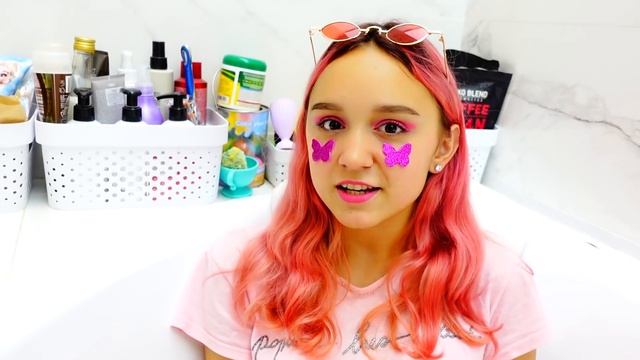 Четыре Сезона! Девушка Зима, Девушка Весна, Девушка Лето, Девушка Осень! смотреть онлайн