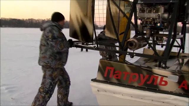 Разгрузка "Патруля" на лёд смотреть онлайн