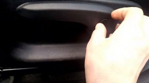 Рено сандеро как снять обшивку для чехлов