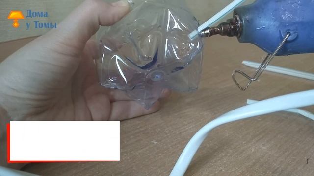Поилка для цветов своими руками. Можно спокойно уезжать в отпуск - цветы не завянут смотреть онлайн