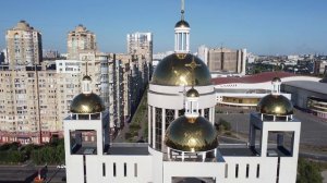 католическая церковь, вид  сверху